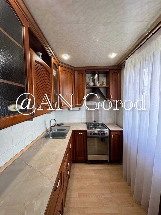 For sale 3-room apartment 64 sq.m. in Saltovka, on Amosova Street,