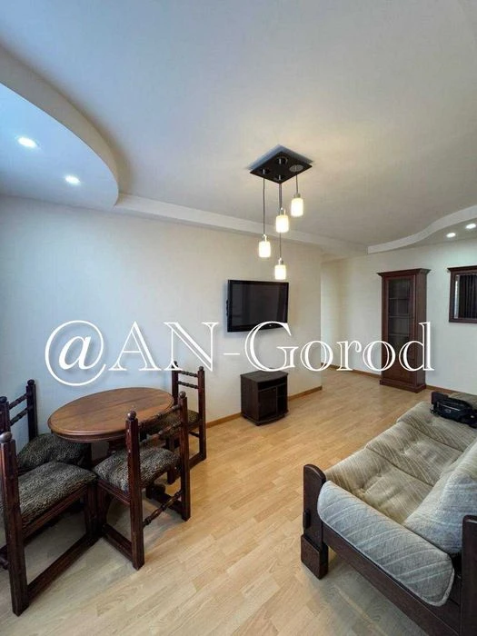 For sale 3-room apartment 64 sq.m. in Saltovka, on Amosova Street,