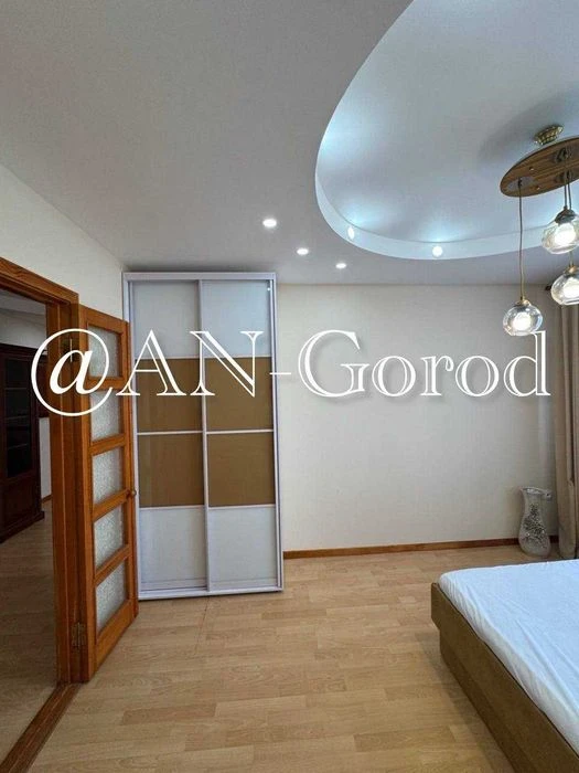 For sale 3-room apartment 64 sq.m. in Saltovka, on Amosova Street,