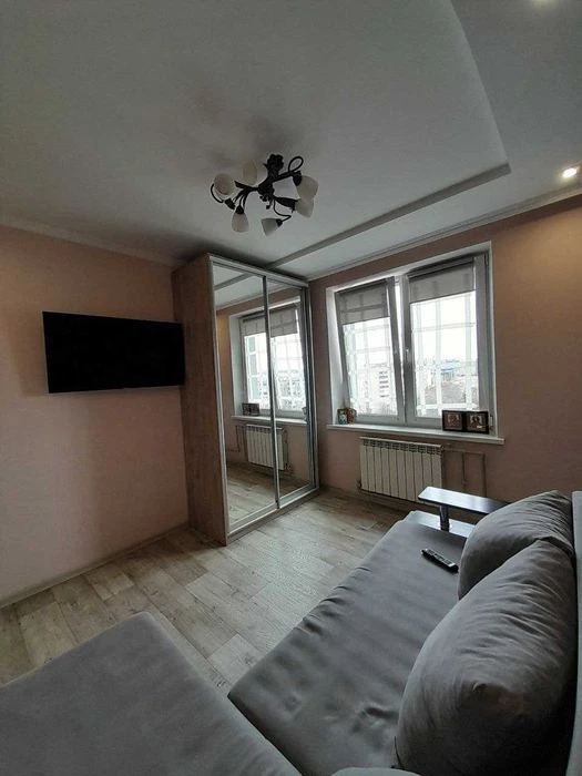 2-room apartment for sale, 7 minutes from Sportivna metro station