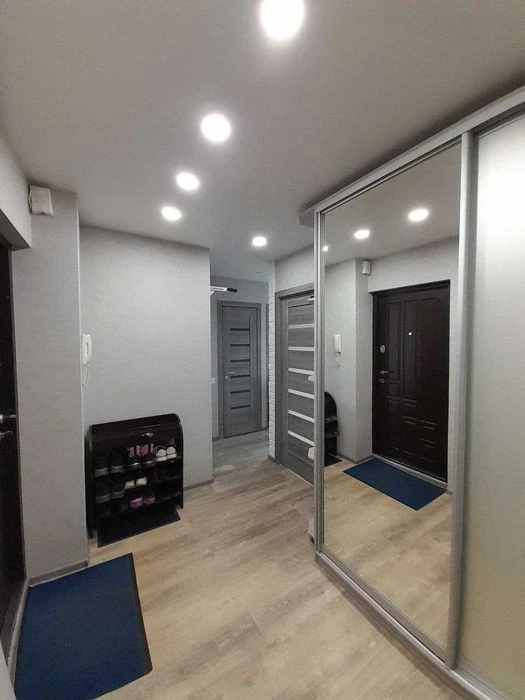 2-room apartment for sale, 7 minutes from Sportivna metro station