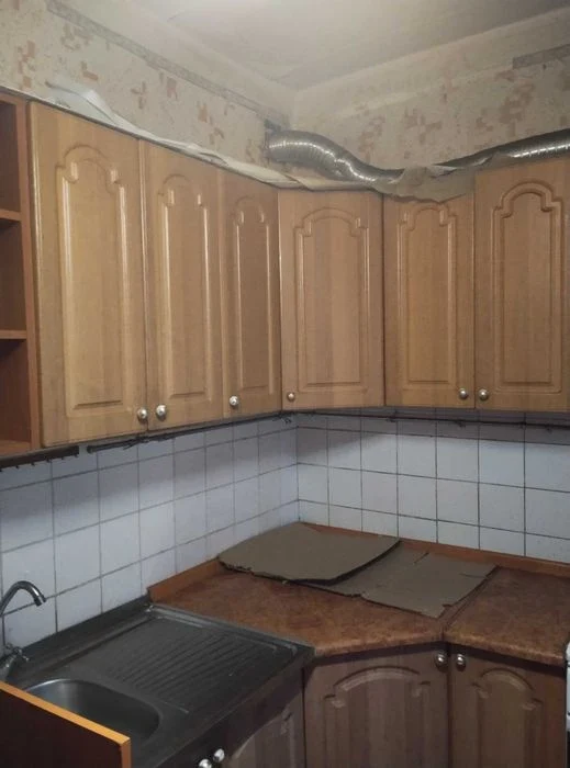 I will sell my 1-room apartment.