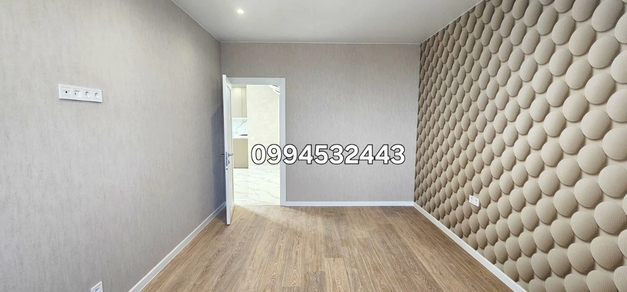 Selling a 2-bedroom apartment with renovation in the Oasis Heroes of Labor residential complex, Dom Za