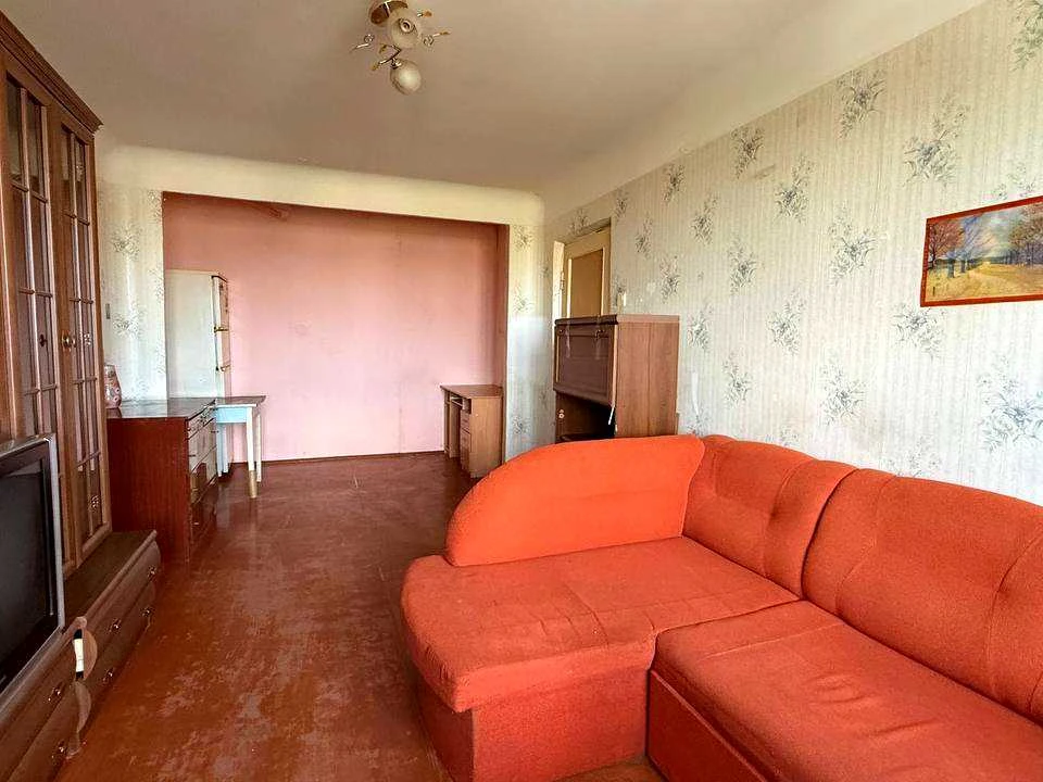 Apartment. Kharkiv, Kovtuna St.