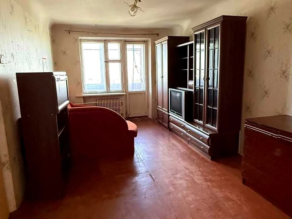 Apartment. Kharkiv, Kovtuna St.