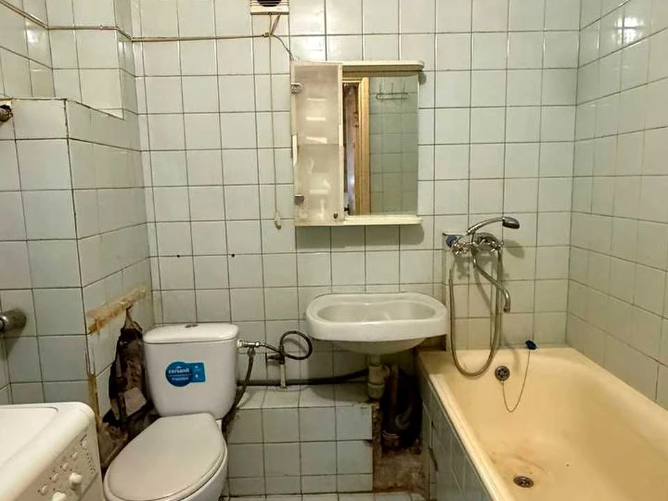 Apartment. Kharkiv, Kovtuna St.