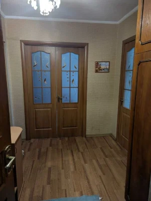 Three-room apartment for sale in Zalyutino