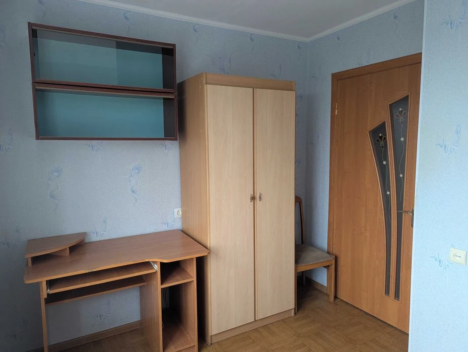 Three-room apartment for sale in Zalyutino