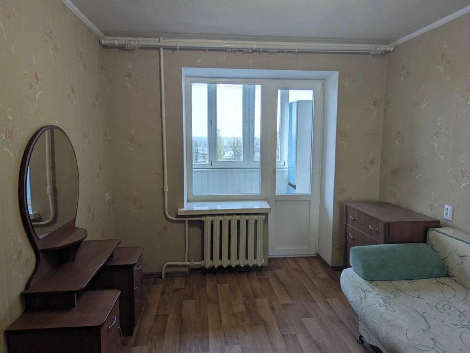 Three-room apartment for sale in Zalyutino