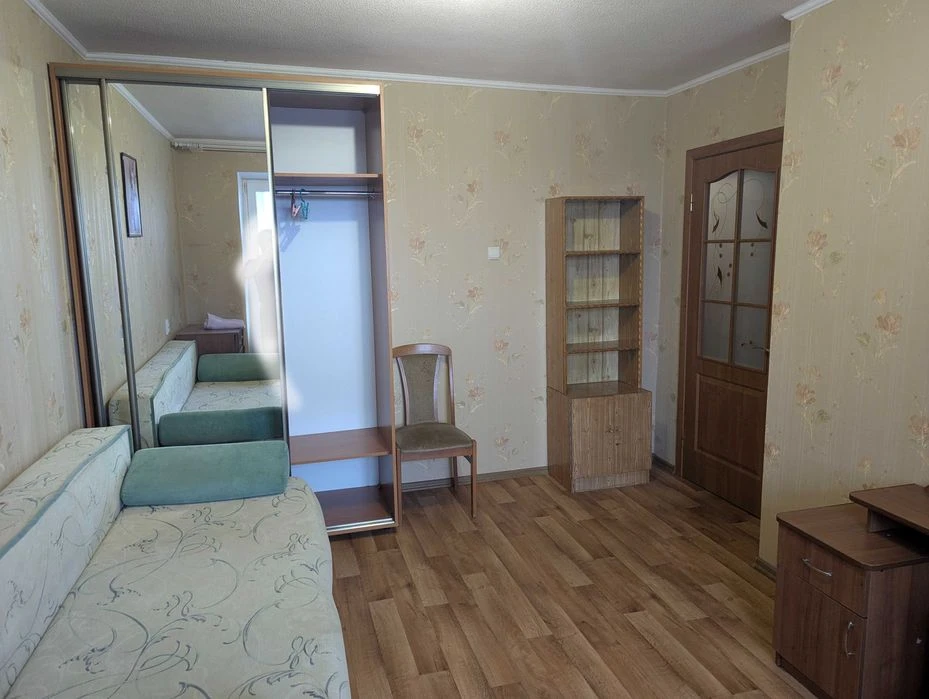 Three-room apartment for sale in Zalyutino