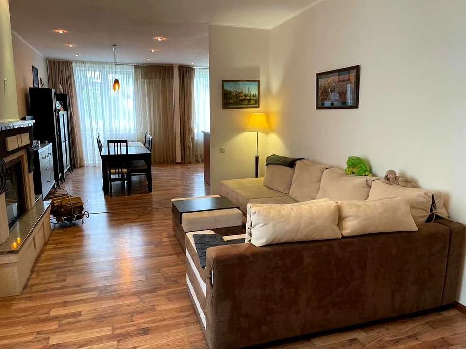 Apartment. Kharkiv, Novooleksandrivska St., (Building 5)