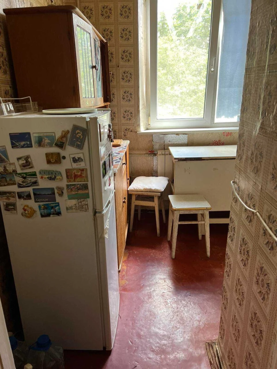 For sale: 1-room apartment. 124 Traktoro-Stroiteley Ave.