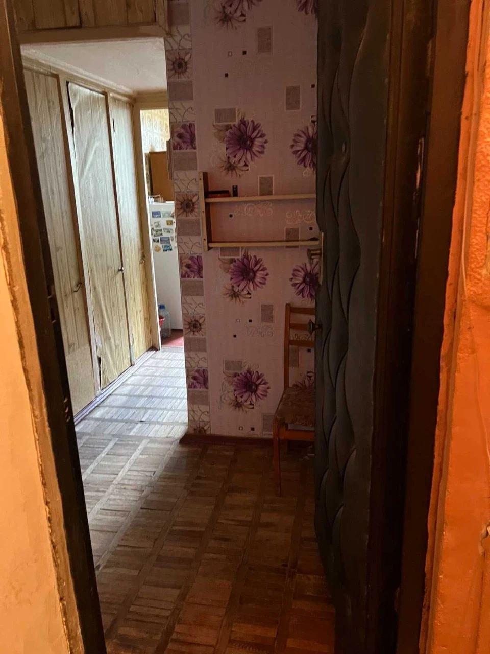 For sale: 1-room apartment. 124 Traktoro-Stroiteley Ave.