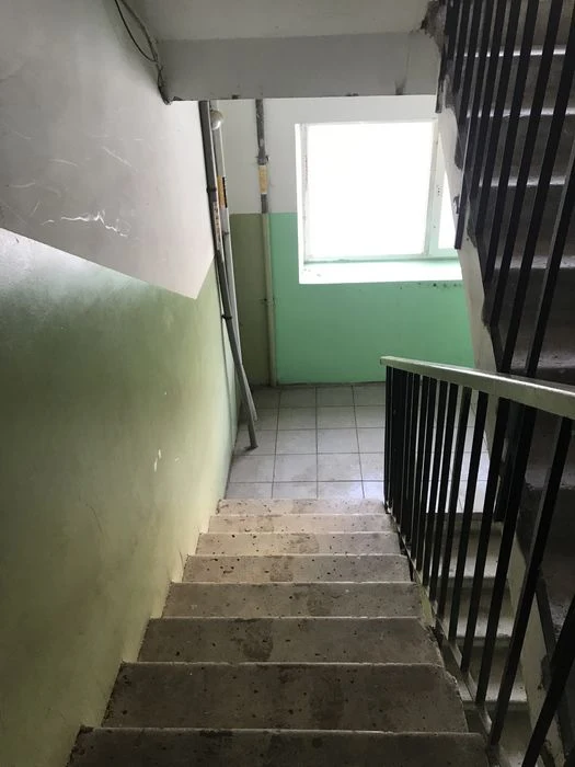 For sale: 2-room apartment, Novobavarsky district, Nikolay Bazhan Street 14