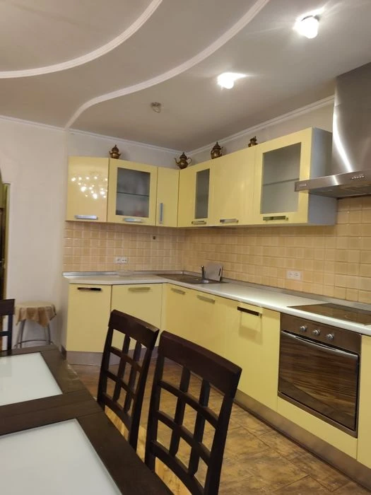 Selling a 2-room apartment on Gagarin Avenue!