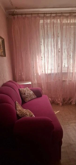 I will sell a 2-room apartment in Saltovka on Neskorenykh Street (404986