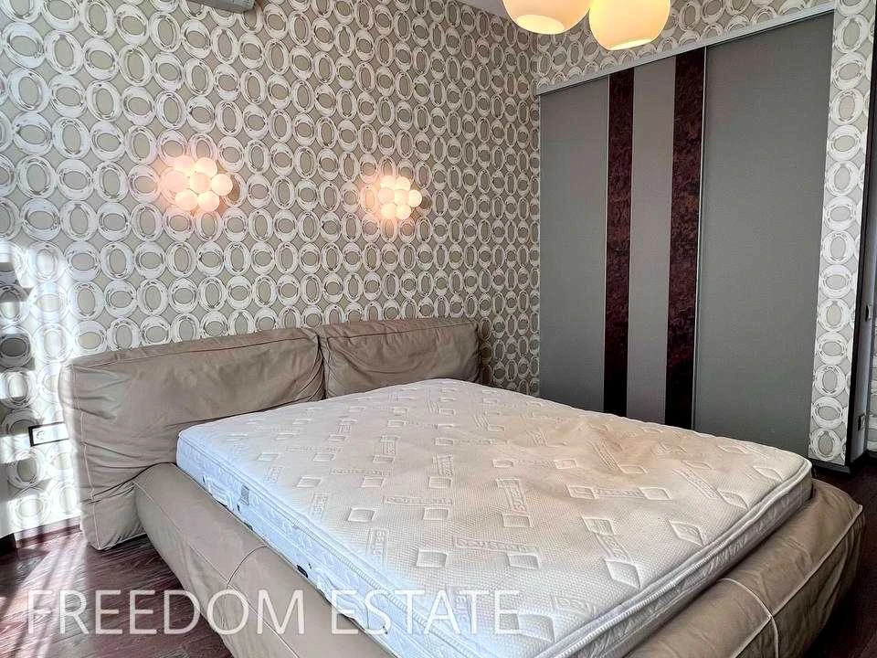 Apartment. Kharkiv, Otakara Yarosh Avenue.