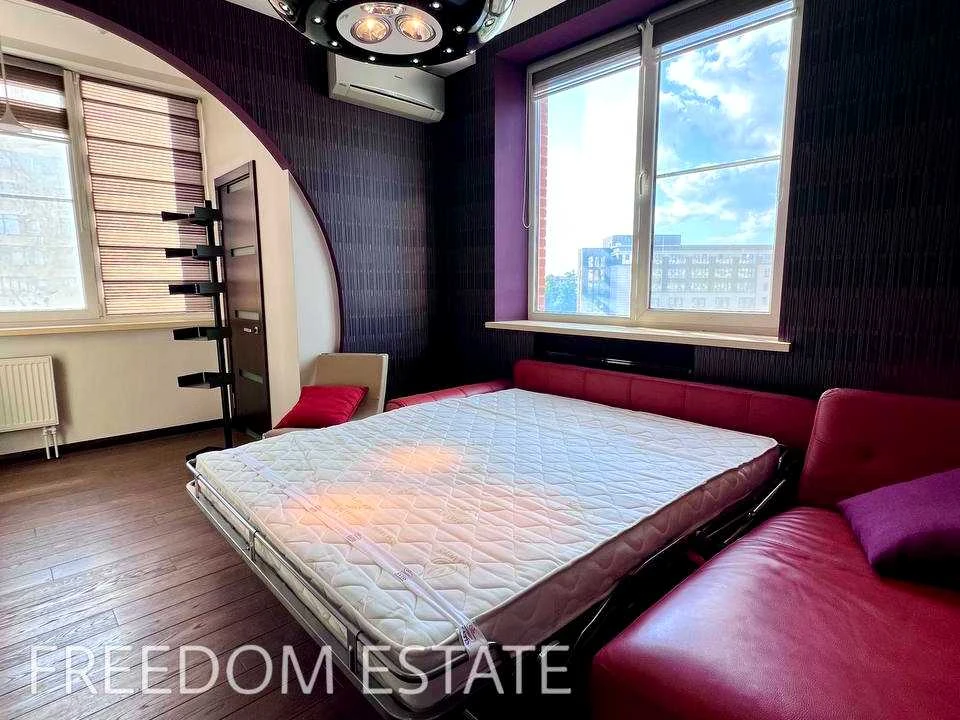Apartment. Kharkiv, Otakara Yarosh Avenue.