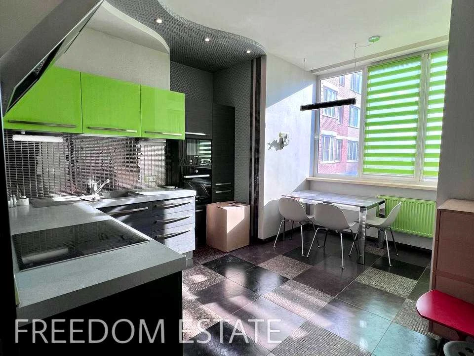 Apartment. Kharkiv, Otakara Yarosh Avenue.
