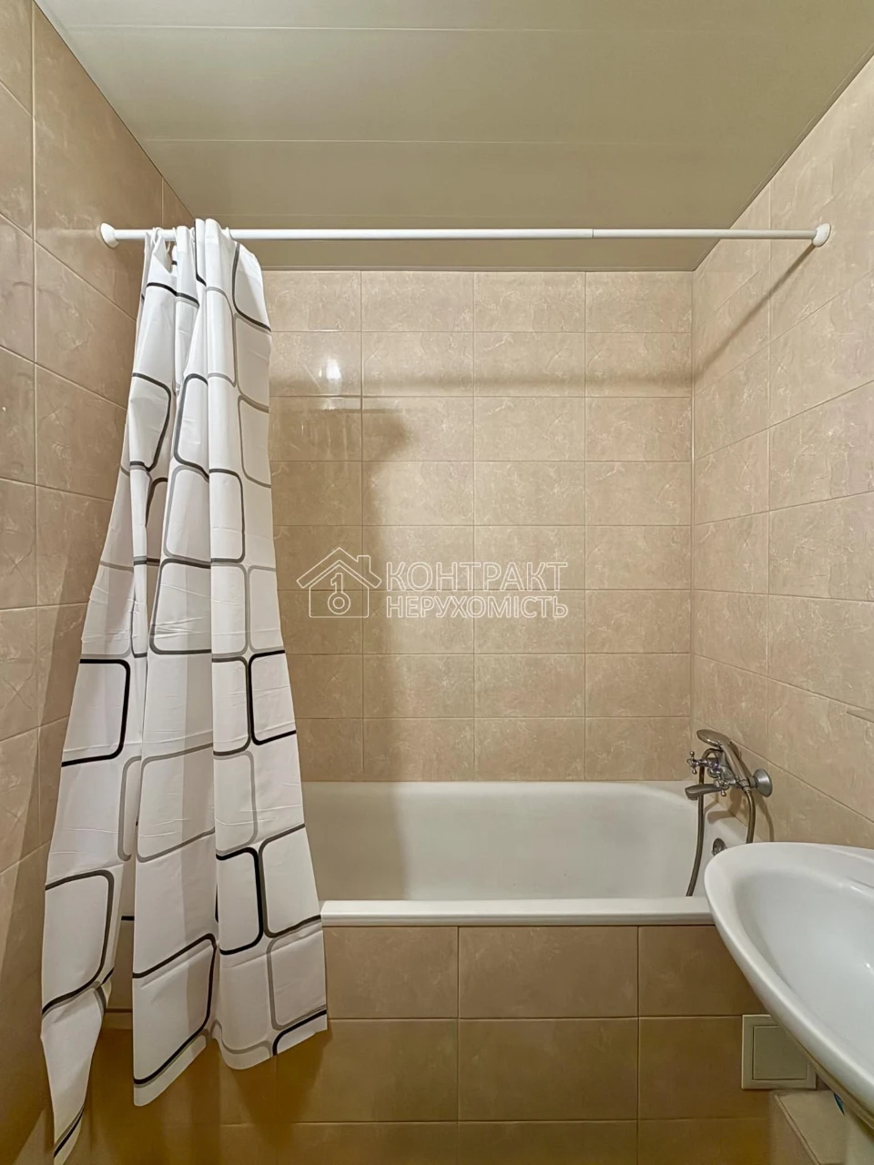 For sale 1k apartment Saltivka Unity Krasnodarskaya isRenovated