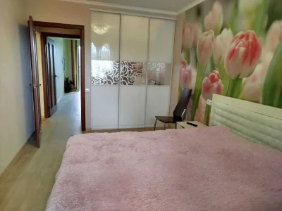 Urgent! 3-room apartment with major repairs, M. Saltovskaya, near