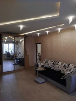 Urgent! 3-room apartment with major repairs, M. Saltovskaya, near