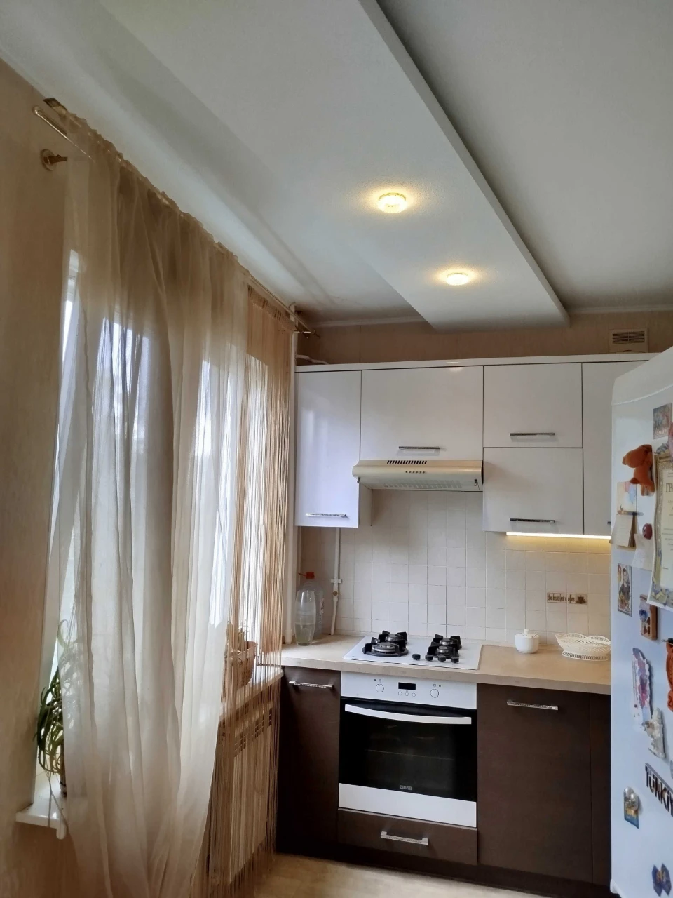 Urgent! 3-room apartment with major repairs, M. Saltovskaya, near