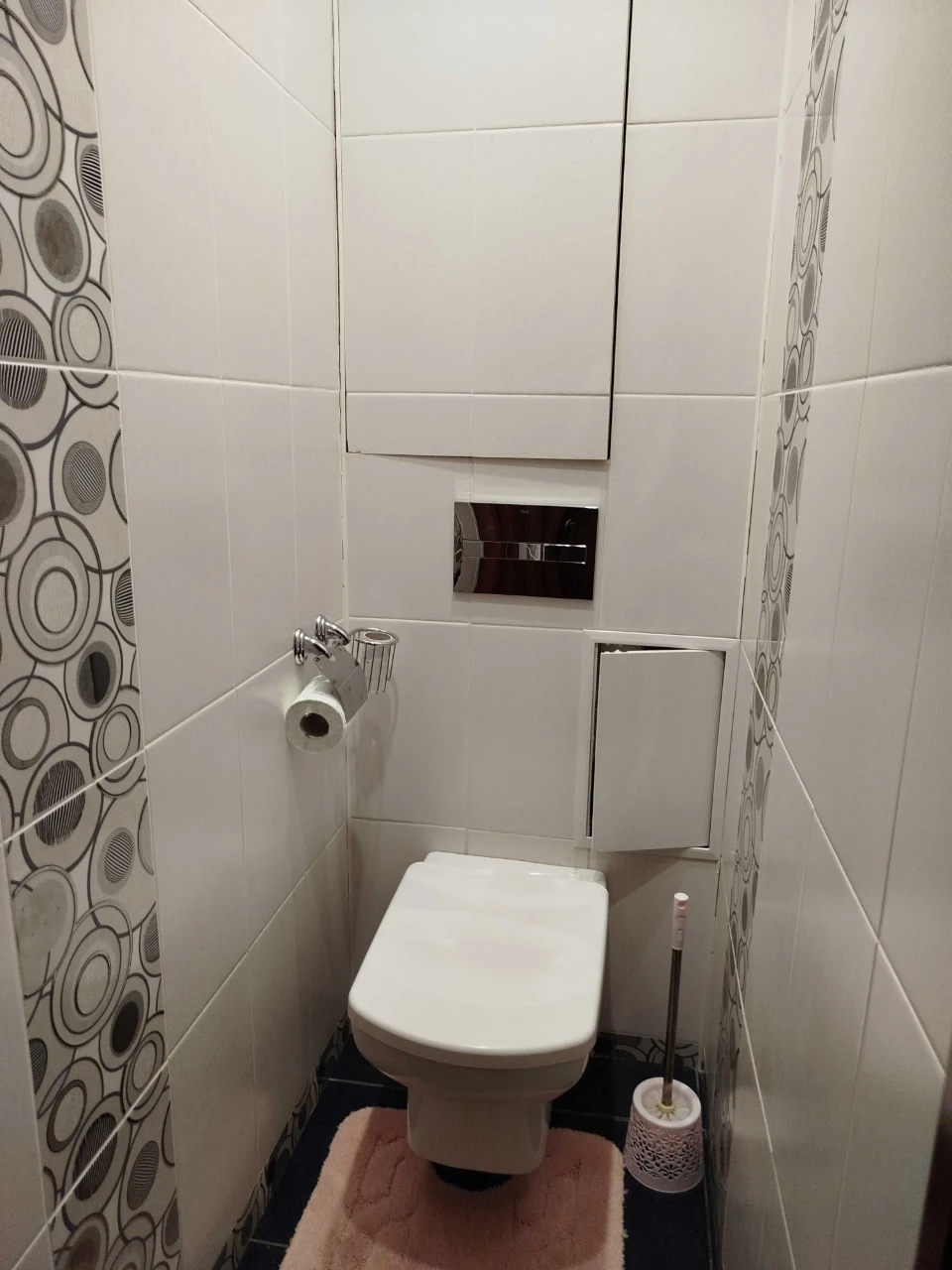 Urgent! 3-room apartment with major repairs, M. Saltovskaya, near