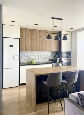 Selling a 2-room apartment with renovations in the German Project residential complex.