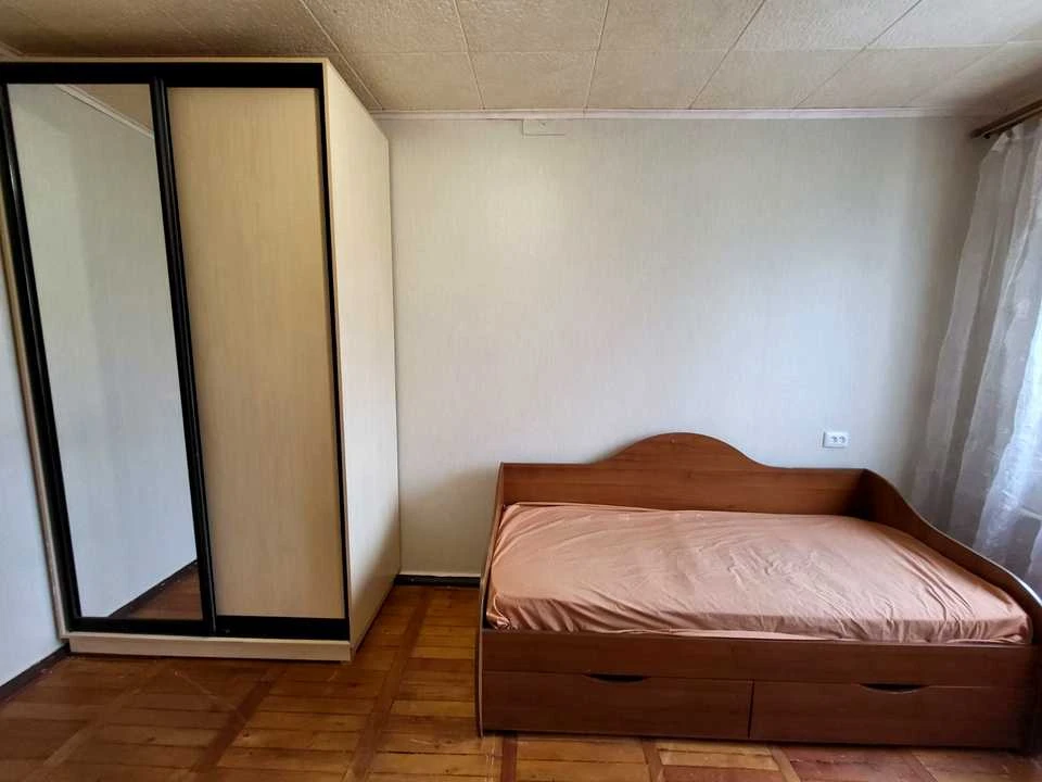Apartment. Kharkiv, Sadovy Proezd