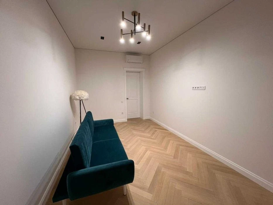 4-room apartment in the residential complex "House on Sumskaya"
