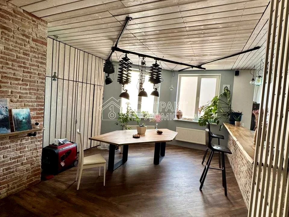 Apartment. Kharkiv, Nauky Ave. (Lenina)