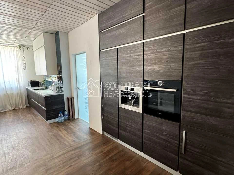 Apartment. Kharkiv, Nauky Ave. (Lenina)