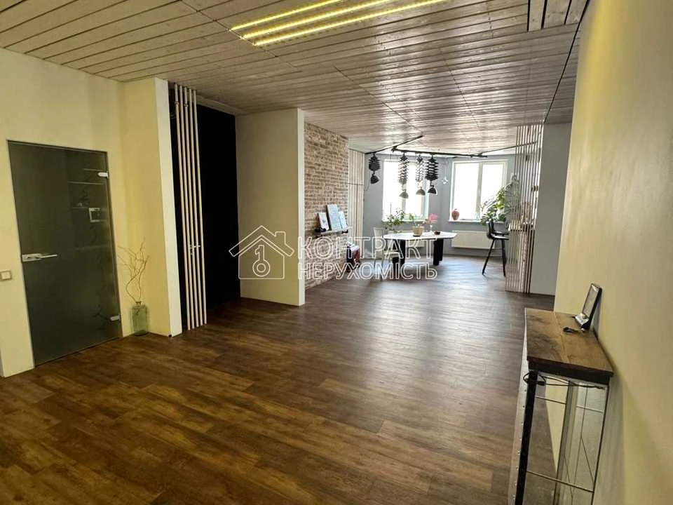 Apartment. Kharkiv, Nauky Ave. (Lenina)