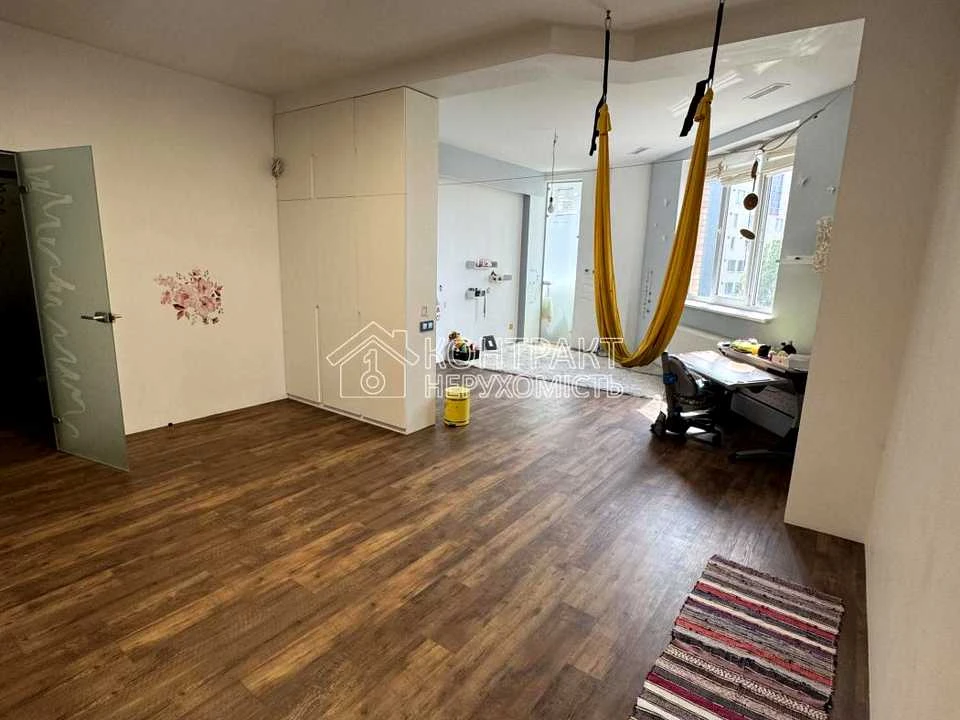 Apartment. Kharkiv, Nauky Ave. (Lenina)
