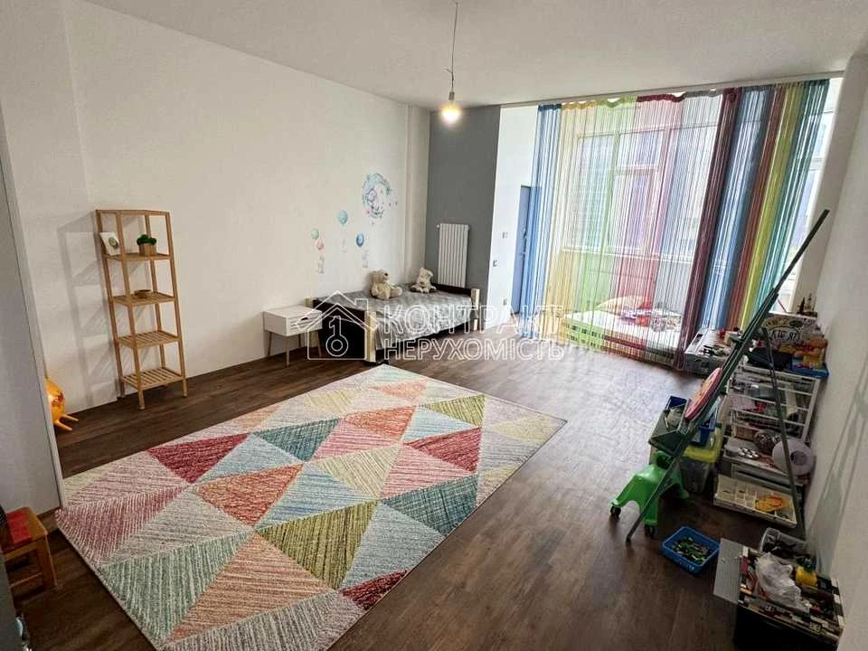 Apartment. Kharkiv, Nauky Ave. (Lenina)
