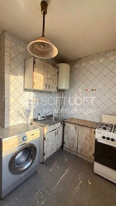 Sale of 3-room apartment Sportivnaya, єВідновлення