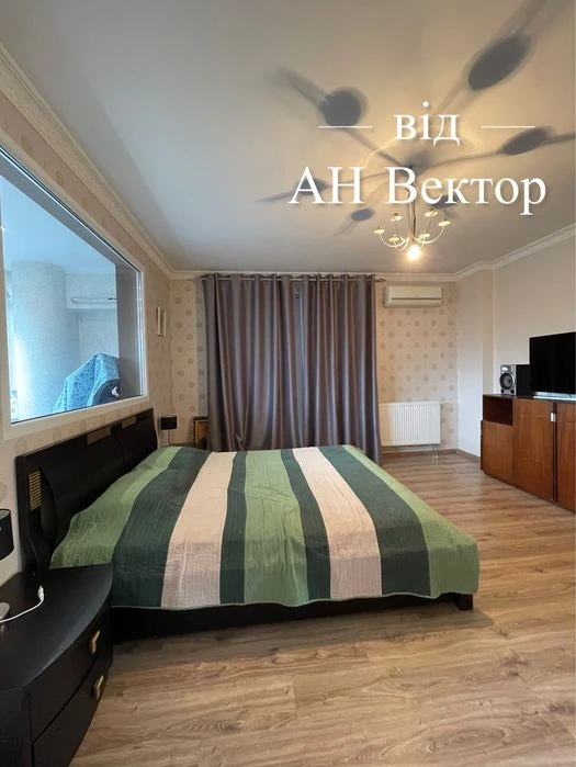 Продам 2 комнатную квартиру 75 м2  ЖК Янтарный Салтовка, ТРК