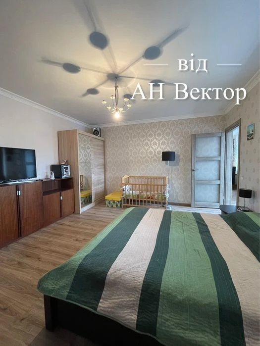 Продам 2 комнатную квартиру 75 м2  ЖК Янтарный Салтовка, ТРК