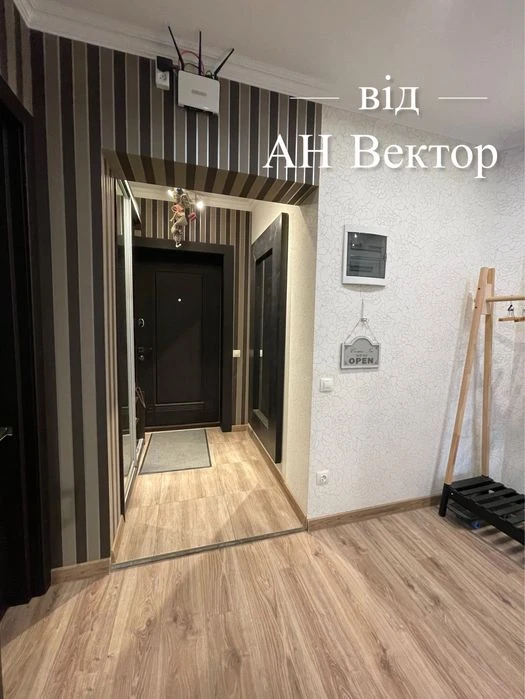 Продам 2 комнатную квартиру 75 м2  ЖК Янтарный Салтовка, ТРК