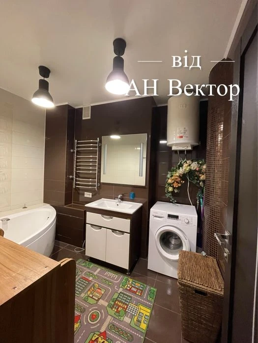 Продам 2 комнатную квартиру 75 м2  ЖК Янтарный Салтовка, ТРК