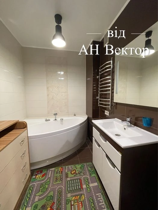 Продам 2 комнатную квартиру 75 м2  ЖК Янтарный Салтовка, ТРК