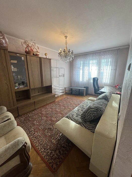 Selling a three-room apartment in Saltovka (furnished and equipped).