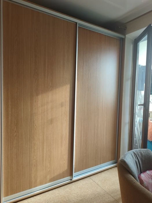 I am selling a 3-room apartment on Sosnovy Gorke!