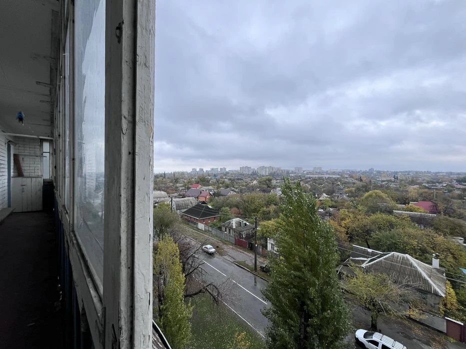 Sale of 3-room apartment 65.8 sq.m. on Valdaiska Street 23 FROM OWNER