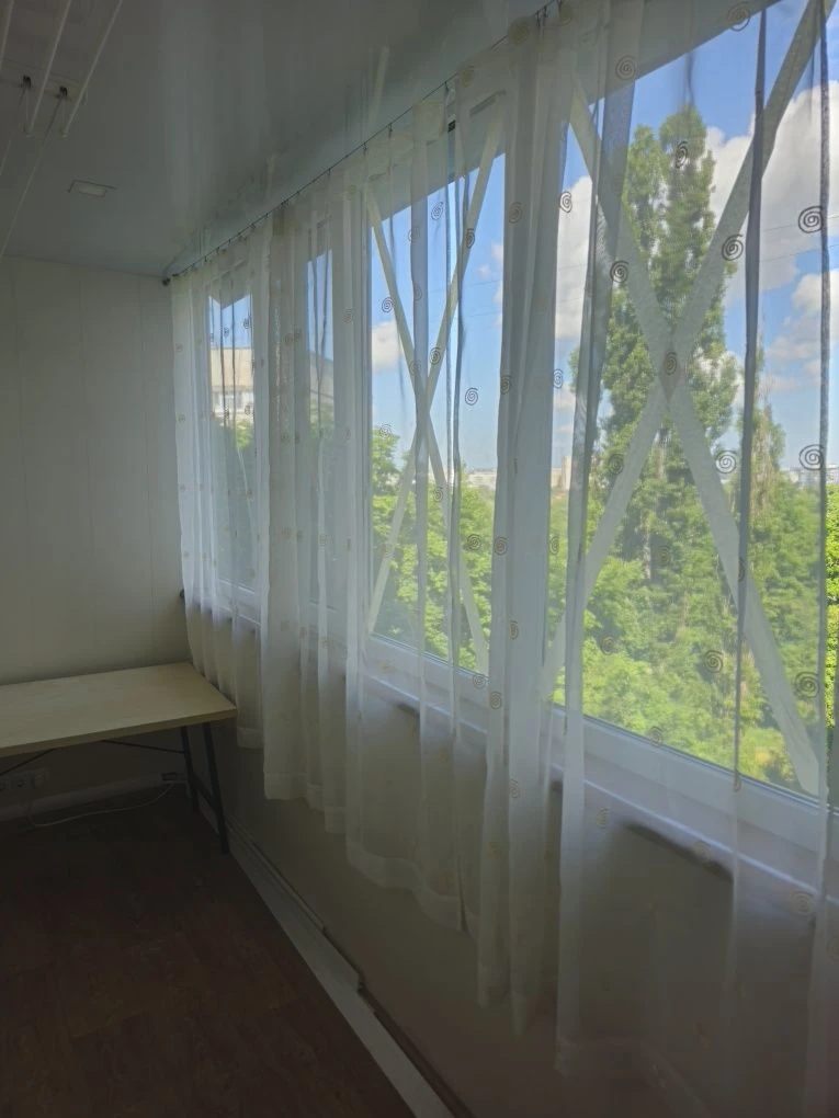 Selling a 3-room apartment, Traktoro-Stroiteley 126a, 535 mn, metro