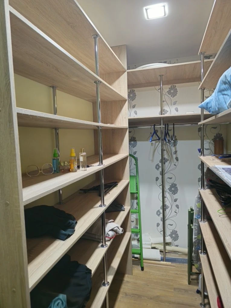 Selling a 3-room apartment, Traktoro-Stroiteley 126a, 535 mn, metro