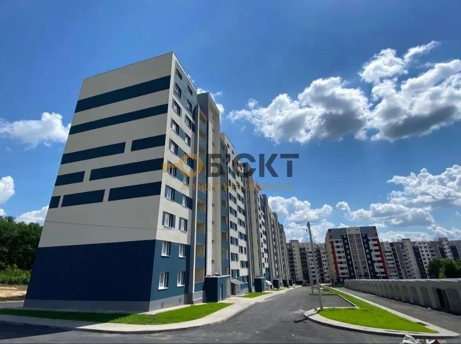 For sale: 2-room apartment 67 sq.m. in the residential complex "Pobedy-2", Alexey