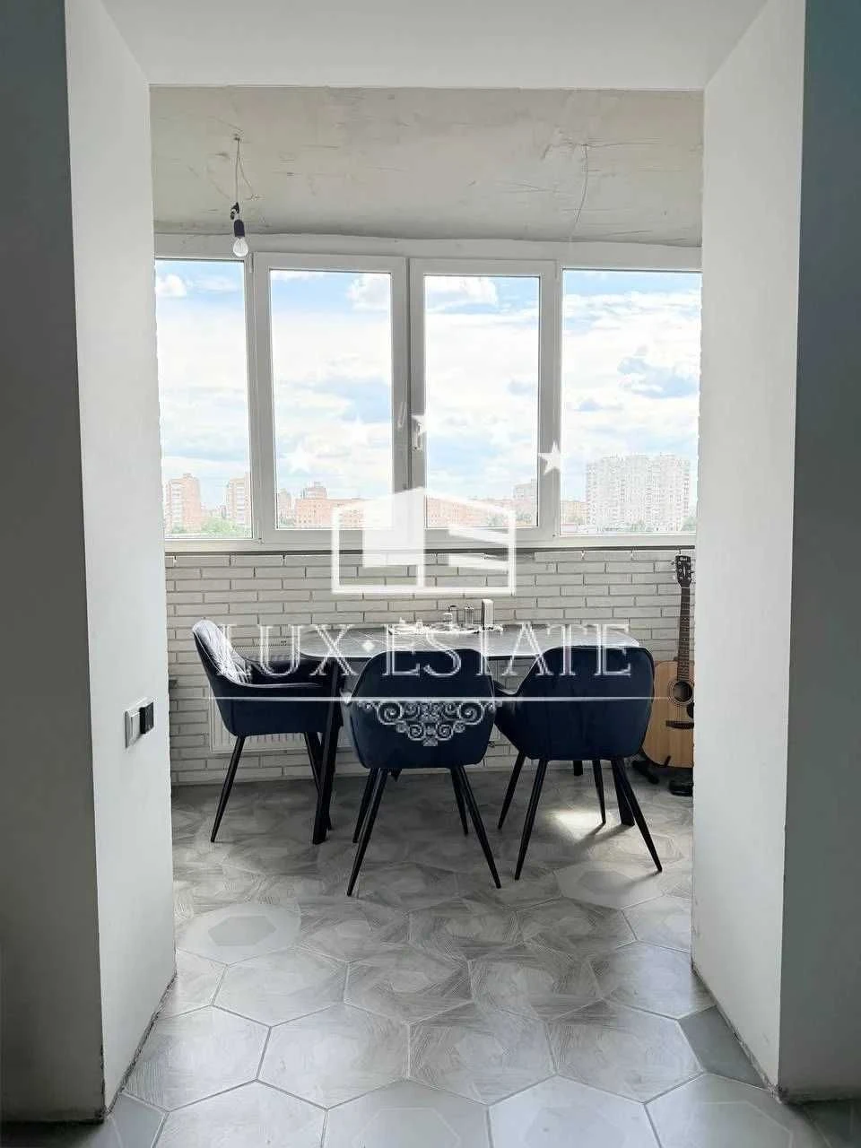 For sale 3-room super apartment in the center, Molochnaya, Gagarina, Stre
