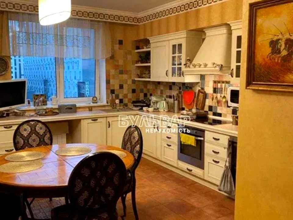 Apartment. Kharkiv, Kultury st.